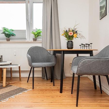 Fewo1846 - Kommood - Zentral Gelegenes Studio-Apartment Mit Balkon Im Hochparterre Flensbourg Extérieur photo