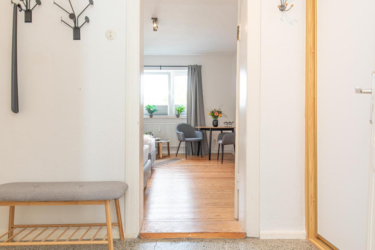 Fewo1846 - Kommood - Zentral Gelegenes Studio-Apartment Mit Balkon Im Hochparterre Flensbourg Extérieur photo