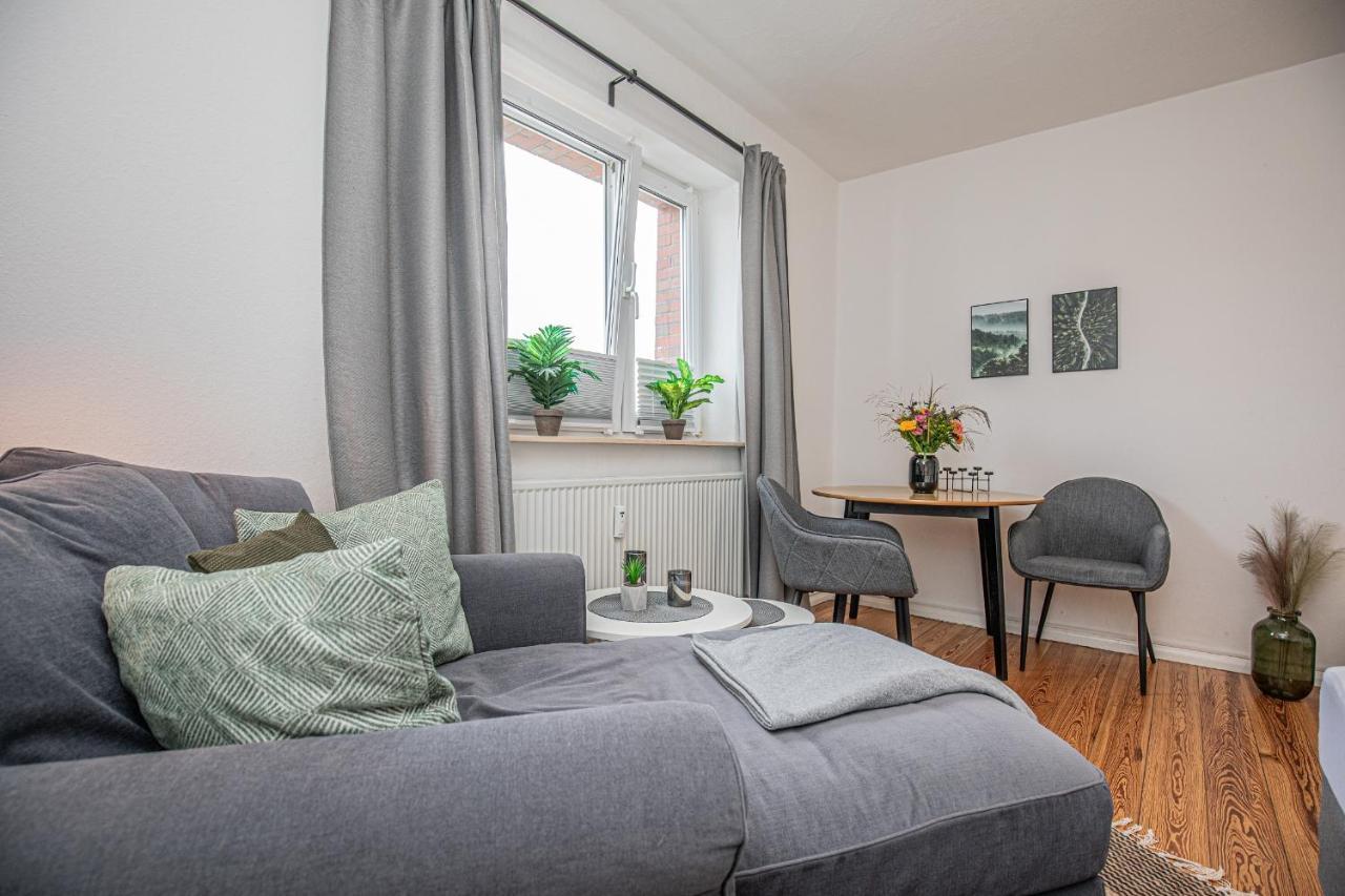 Fewo1846 - Kommood - Zentral Gelegenes Studio-Apartment Mit Balkon Im Hochparterre Flensbourg Extérieur photo