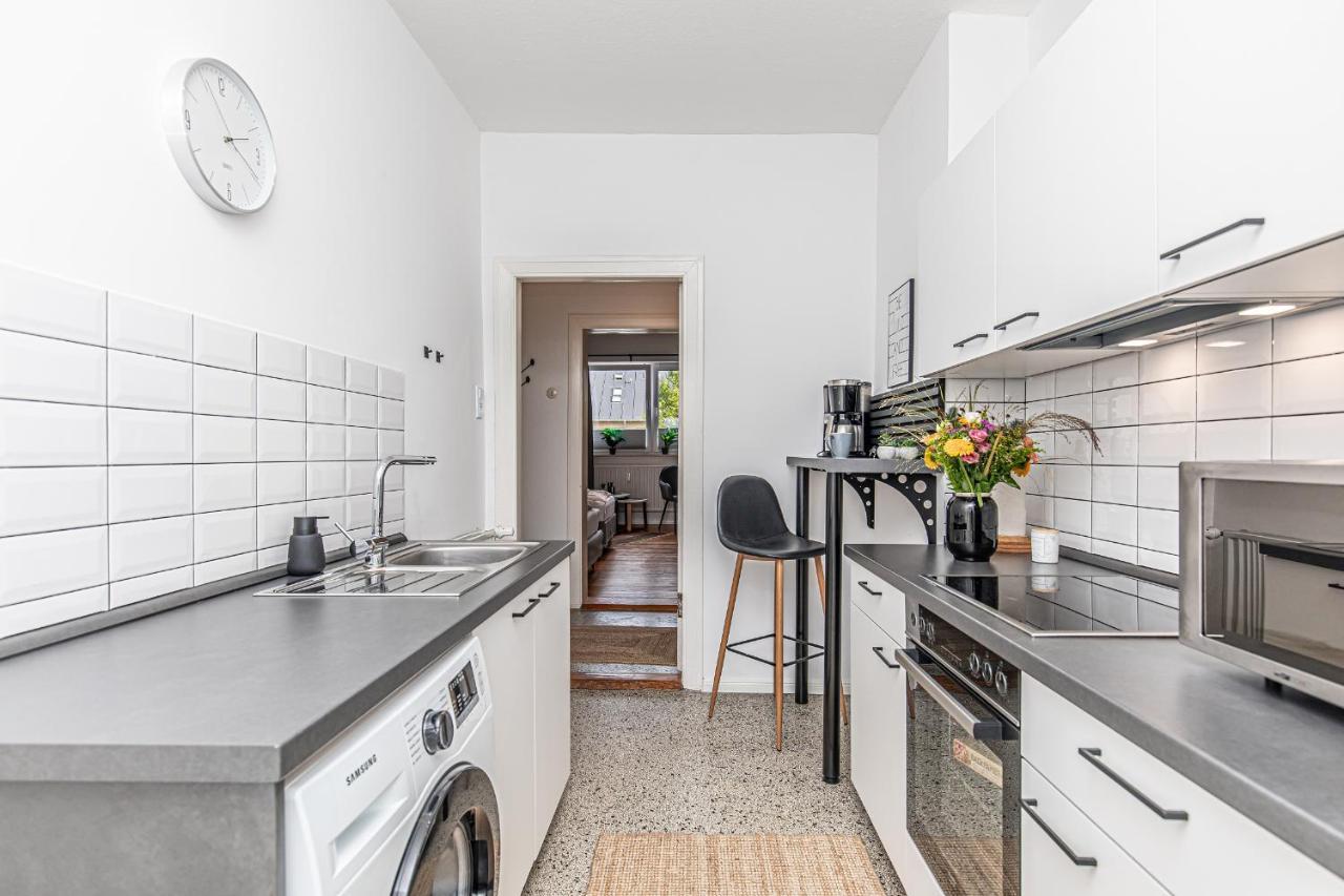 Fewo1846 - Kommood - Zentral Gelegenes Studio-Apartment Mit Balkon Im Hochparterre Flensbourg Extérieur photo